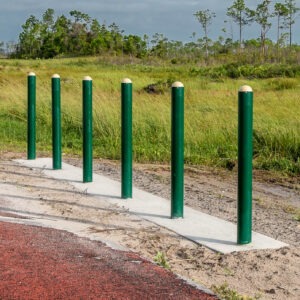 Slalom Course along a fitness trail in a filed